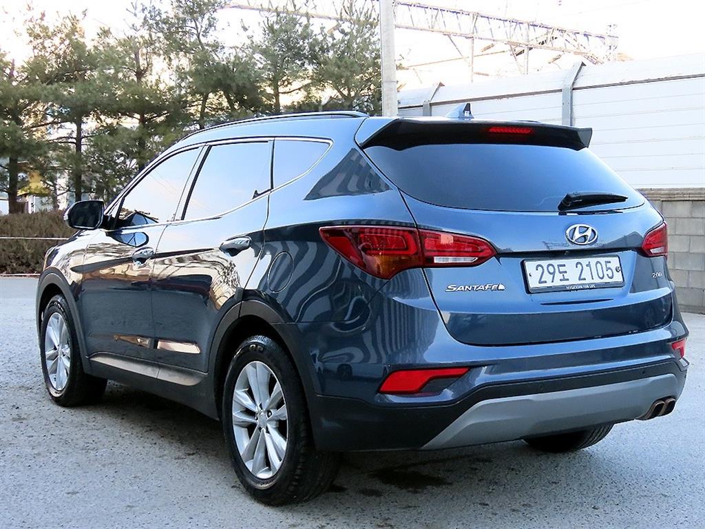 HYUNDAI Santa Fe - Vista 3