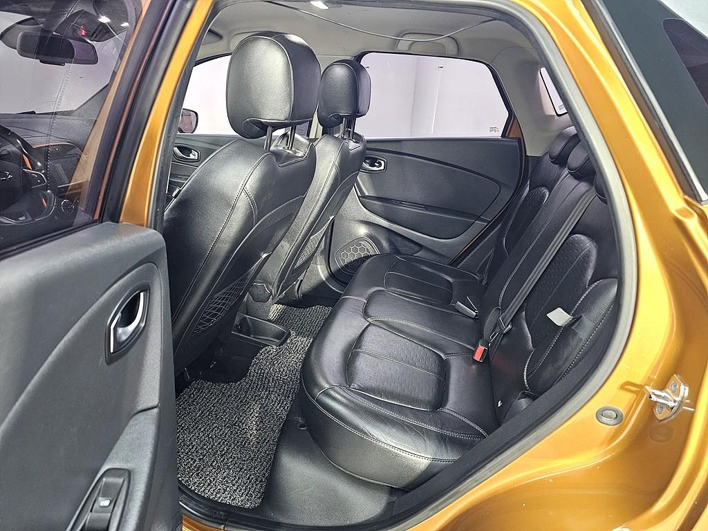 SAMSUNG QM3 - Vista 9