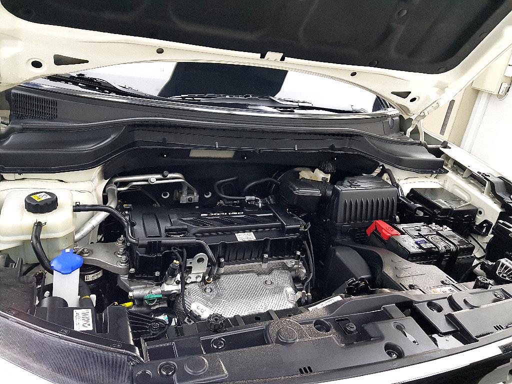 Ssangyong Tivoli - Vista 6