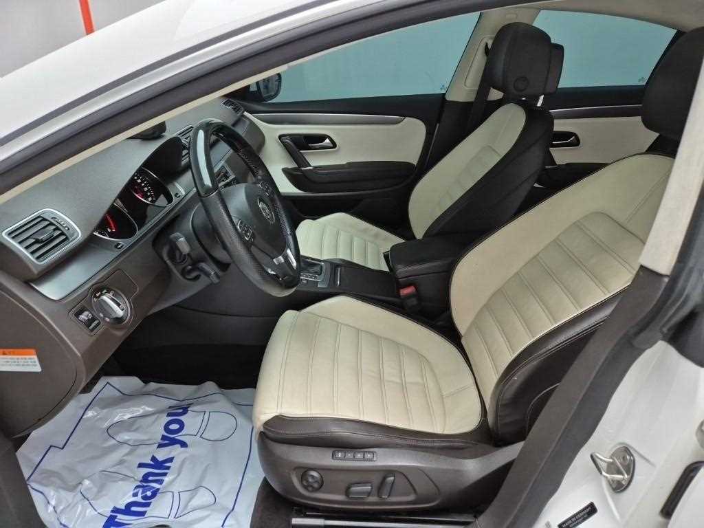 Volkswagen CC - Vista 11