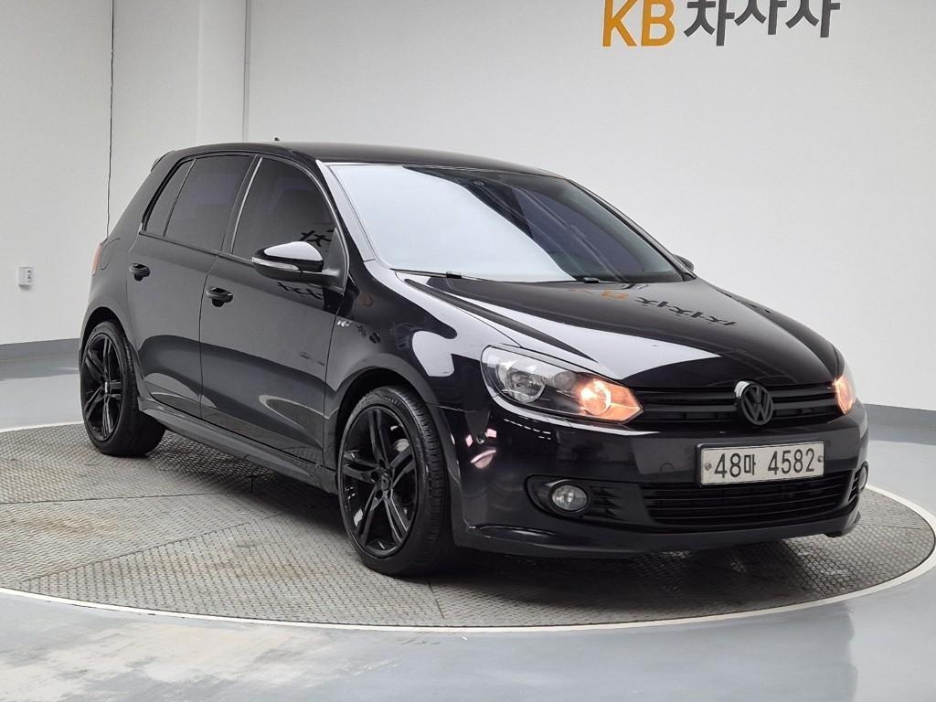 Volkswagen Golf - Vista 2