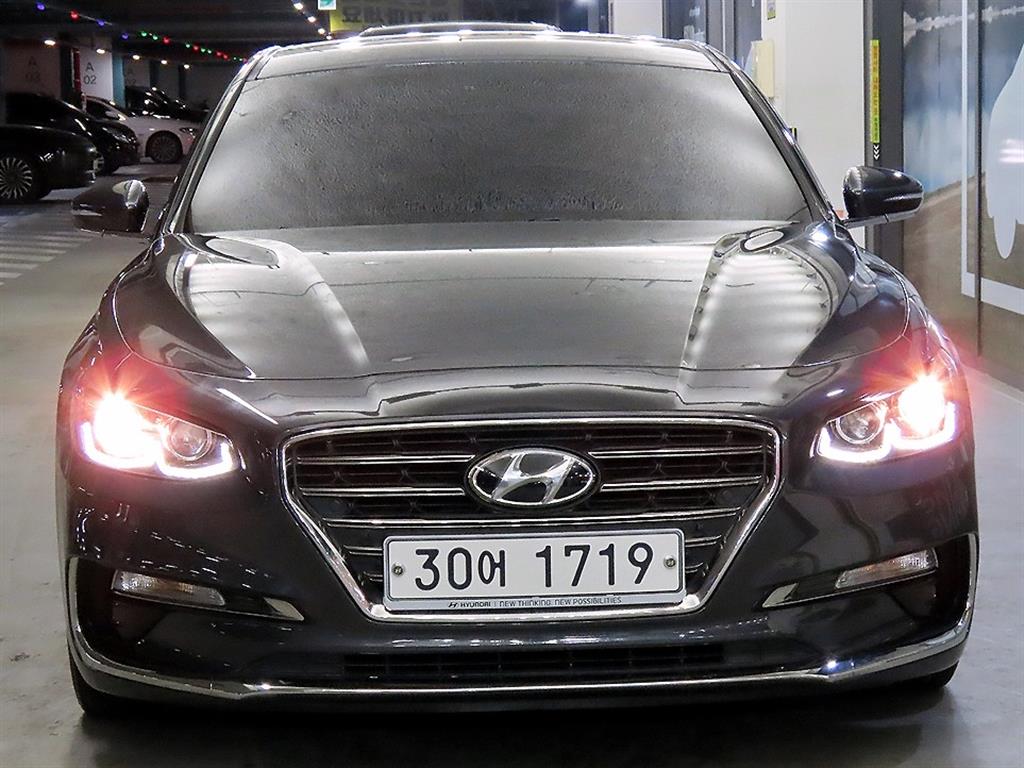 HYUNDAI Grandeur - Vista 2