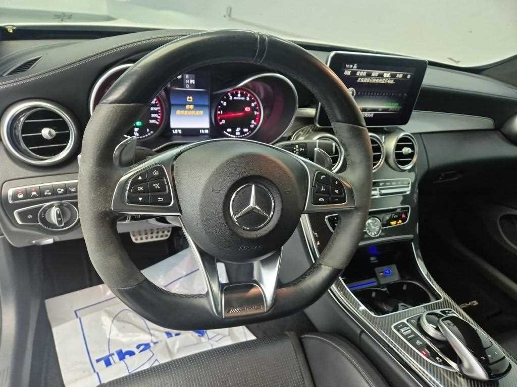 Mercedes Benz C Class - Vista 9