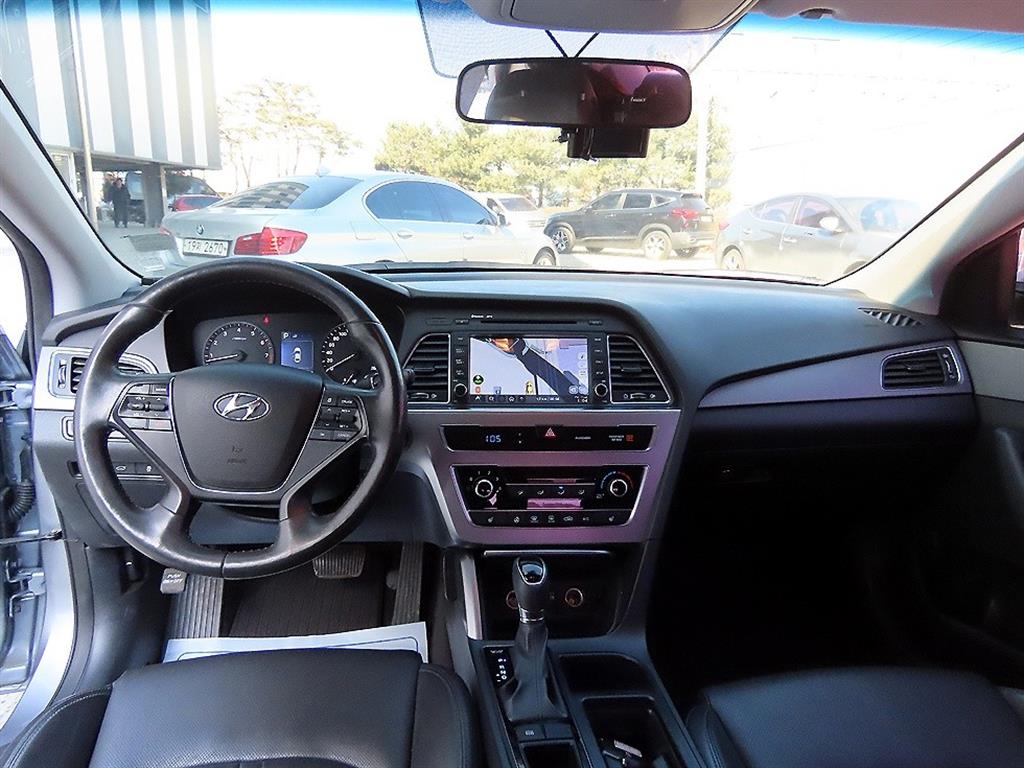 HYUNDAI Sonata - Vista 7