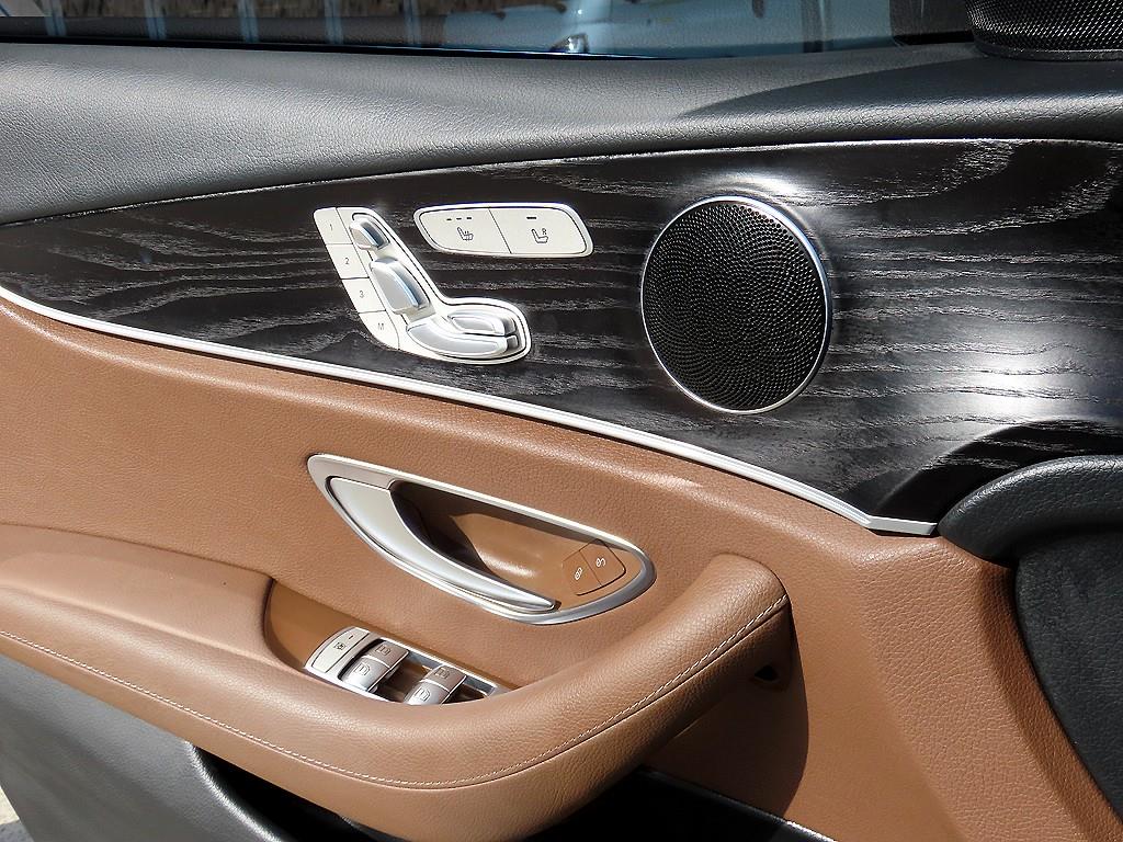 Mercedes Benz E class - Vista 11