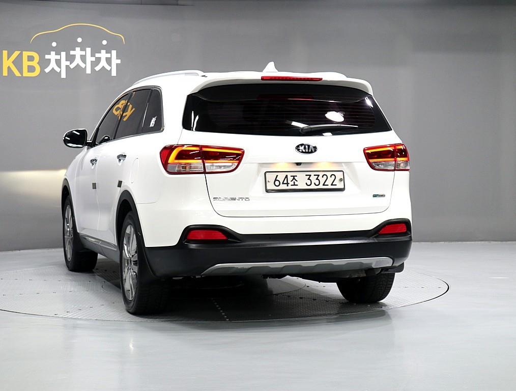 KIA Sorento - Vista 4