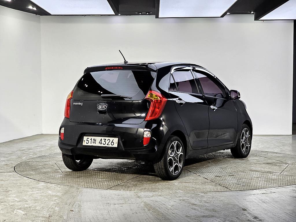 KIA Morning - Vista 4