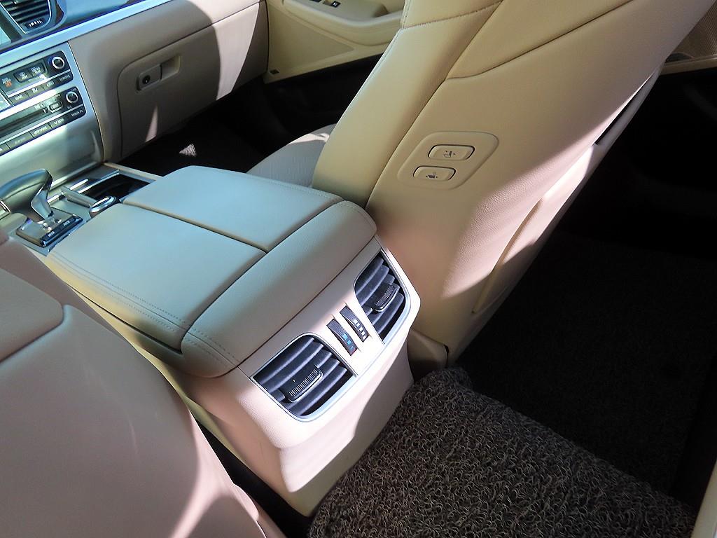 Genesis G80 2017 Blanco - Importación desde Corea - HF Imports Iquique - Foto 14