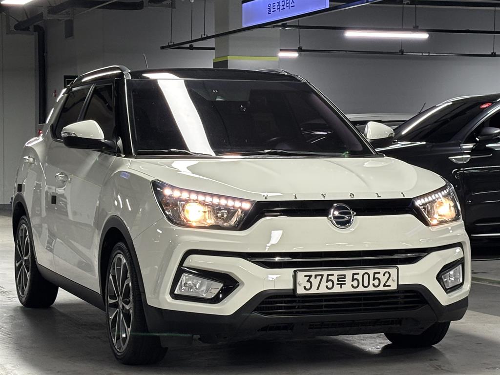 Ssangyong Tivoli - Vista 3