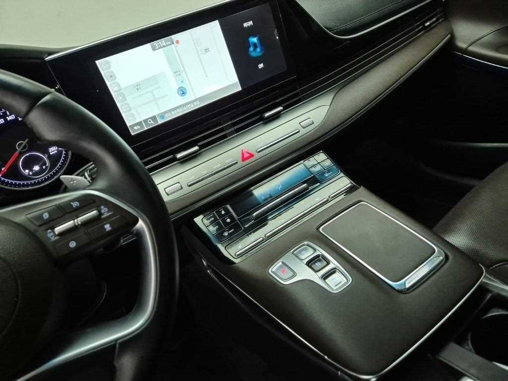 HYUNDAI Grandeur - Vista 10