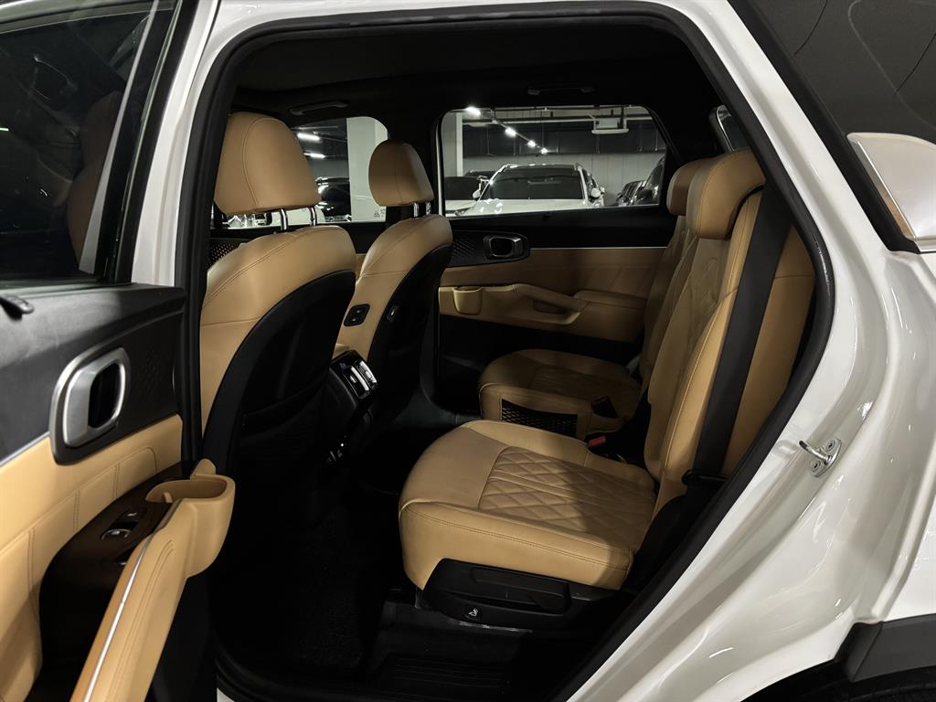 KIA Sorento - Vista 8
