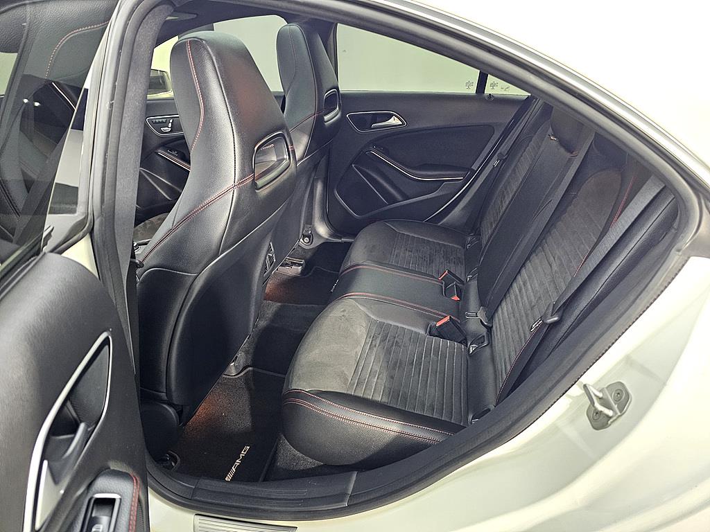 Mercedes Benz CLA Class - Vista 9