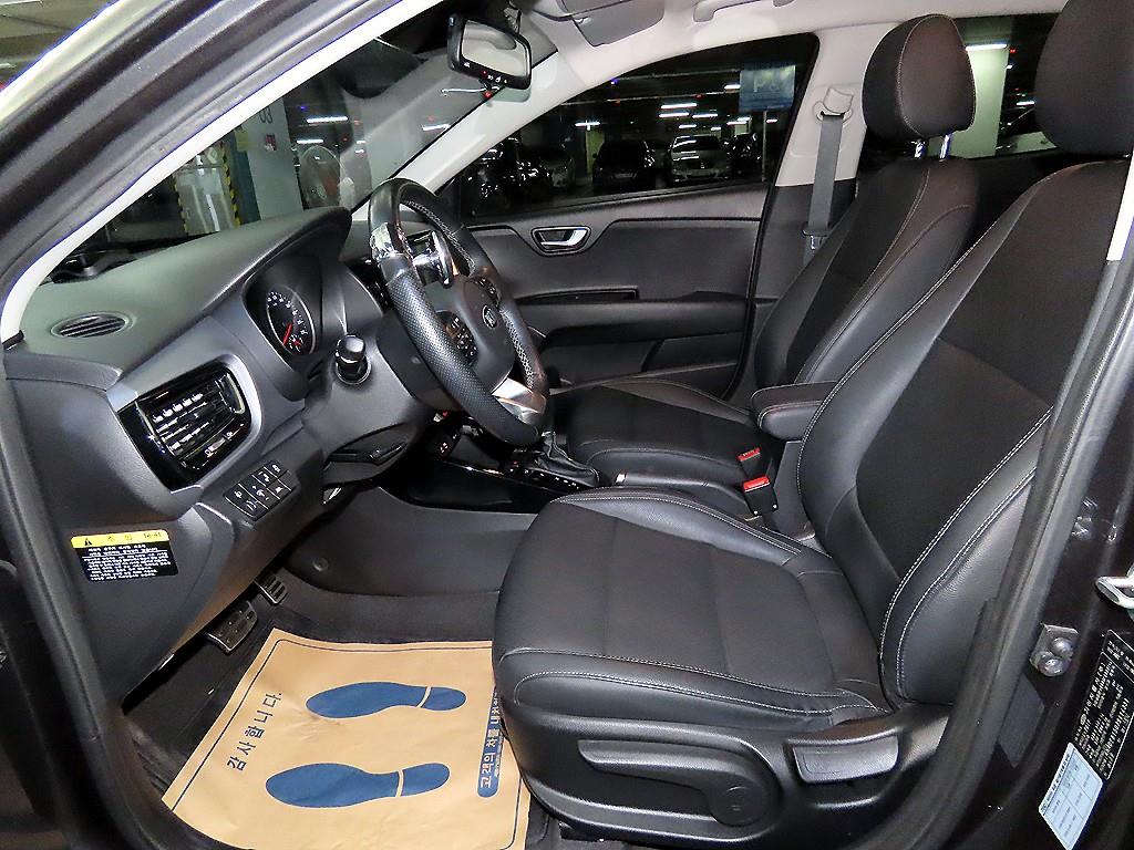 KIA Stonic - Vista 6