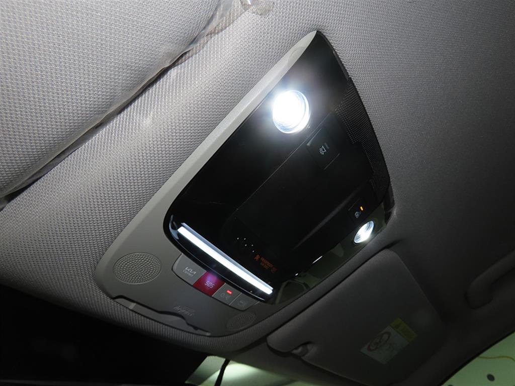 KIA Sorento - Vista 12