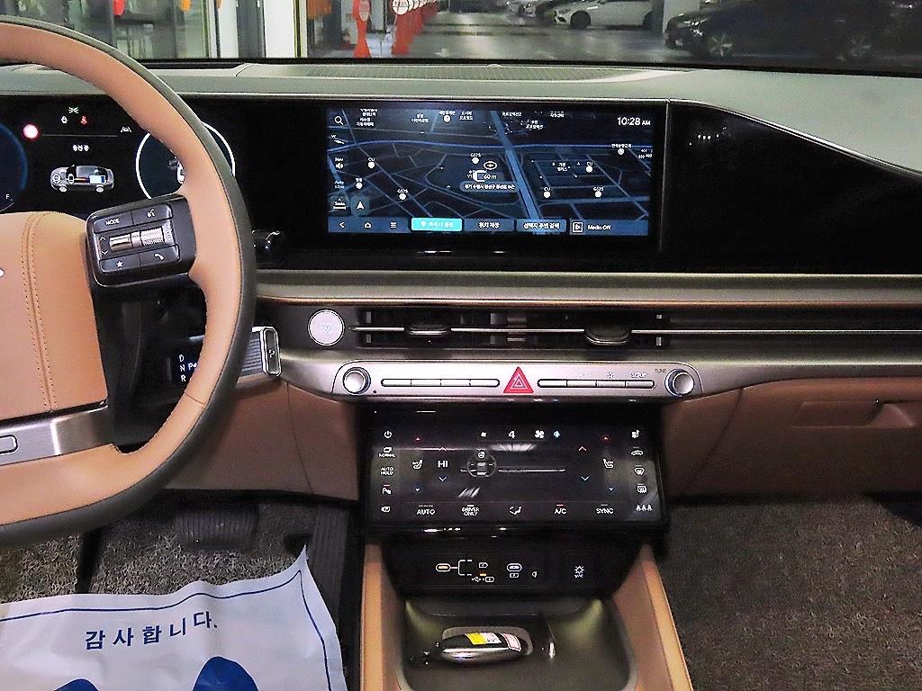 HYUNDAI Grandeur - Vista 11