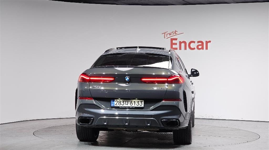 BMW X6 - Vista 4