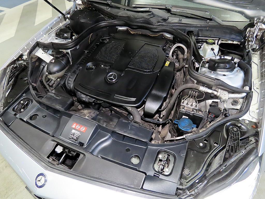 Mercedes Benz CLS Class 2012 Plateado - Importación desde Corea - HF Imports Iquique - Foto 19