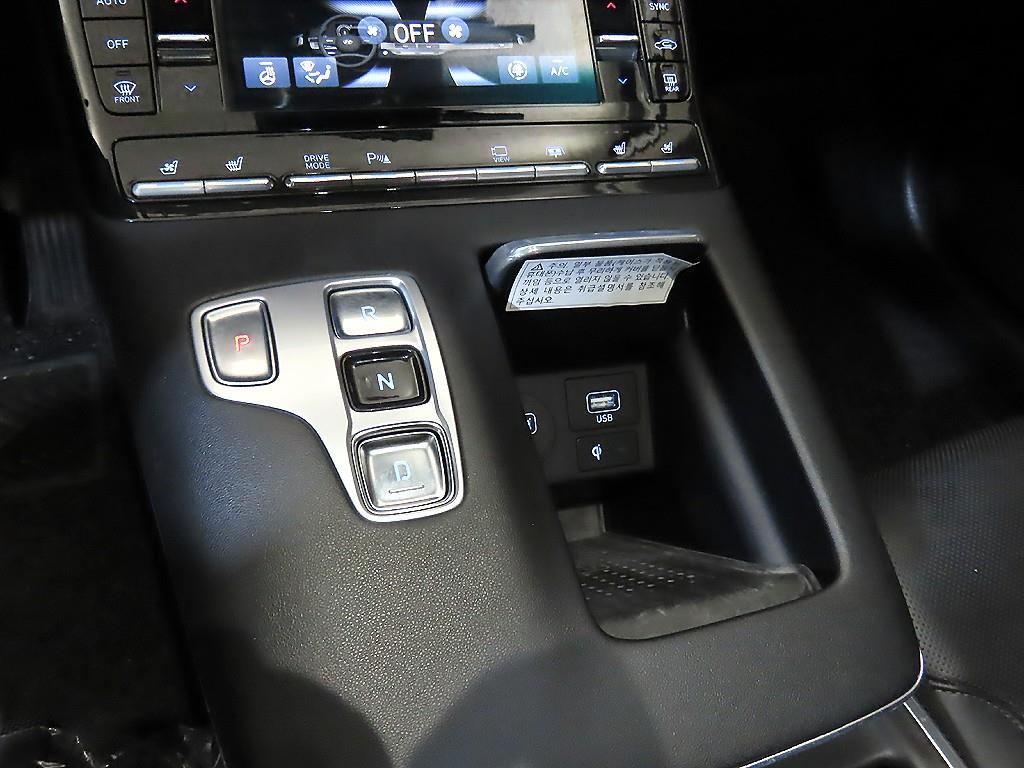 HYUNDAI Grandeur - Vista 12