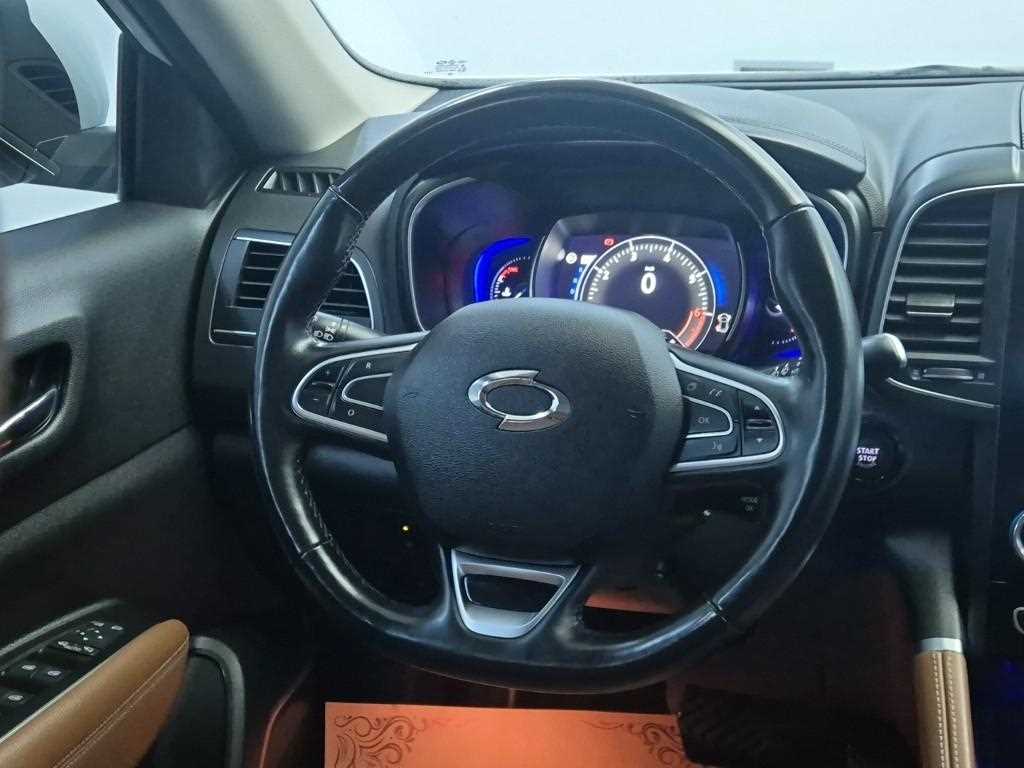 SAMSUNG QM6 - Vista 9