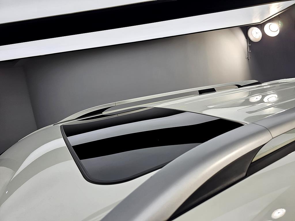 Ssangyong Tivoli - Vista 12