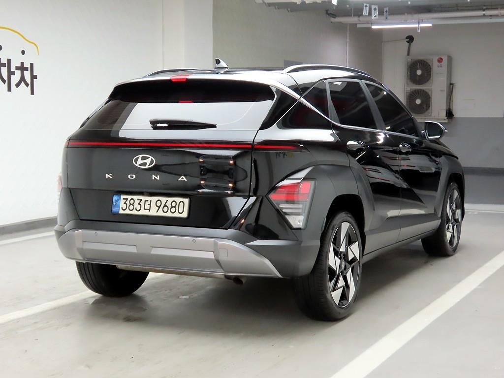 HYUNDAI Kona - Vista 4