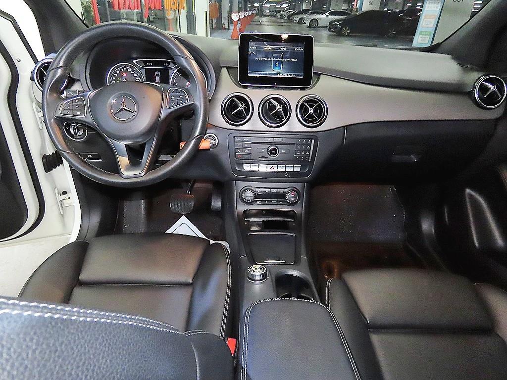 Mercedes Benz B Class (MY B) - Vista 10