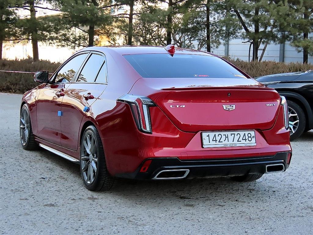 Cadillac CT4 - Vista 3