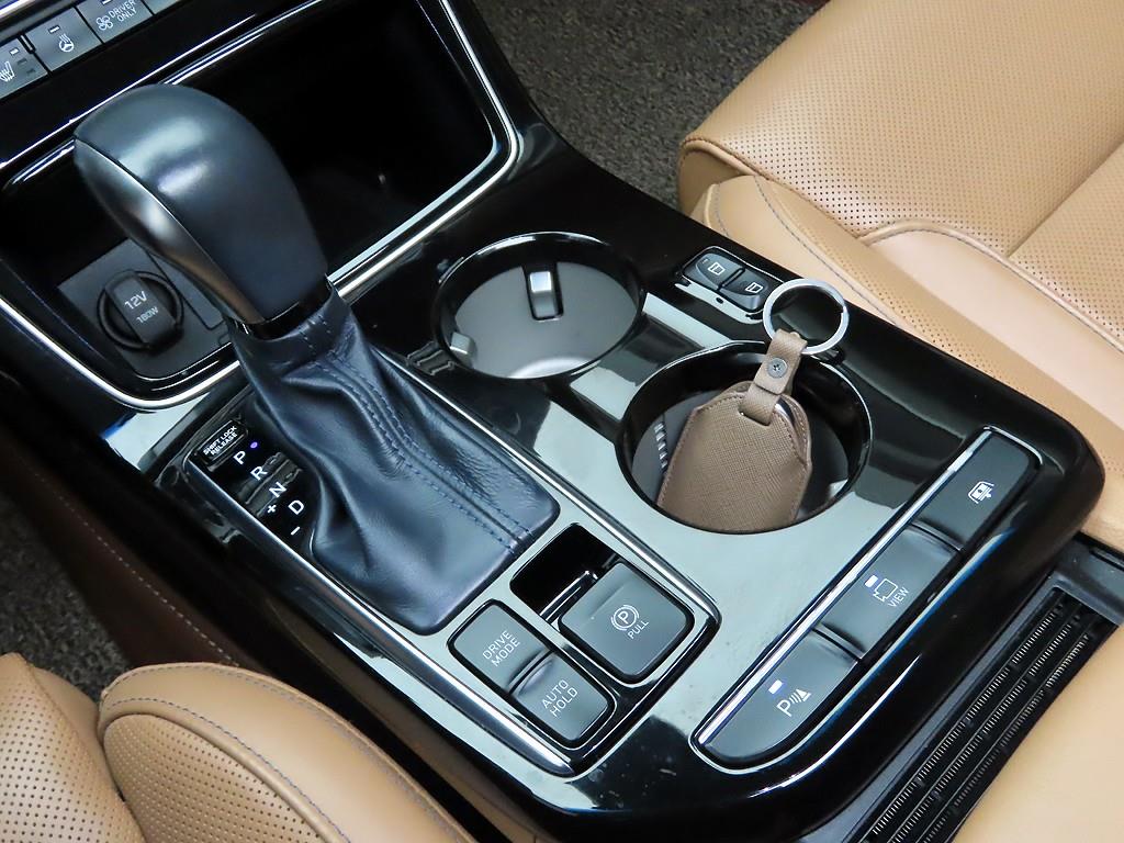 HYUNDAI Grandeur - Vista 10