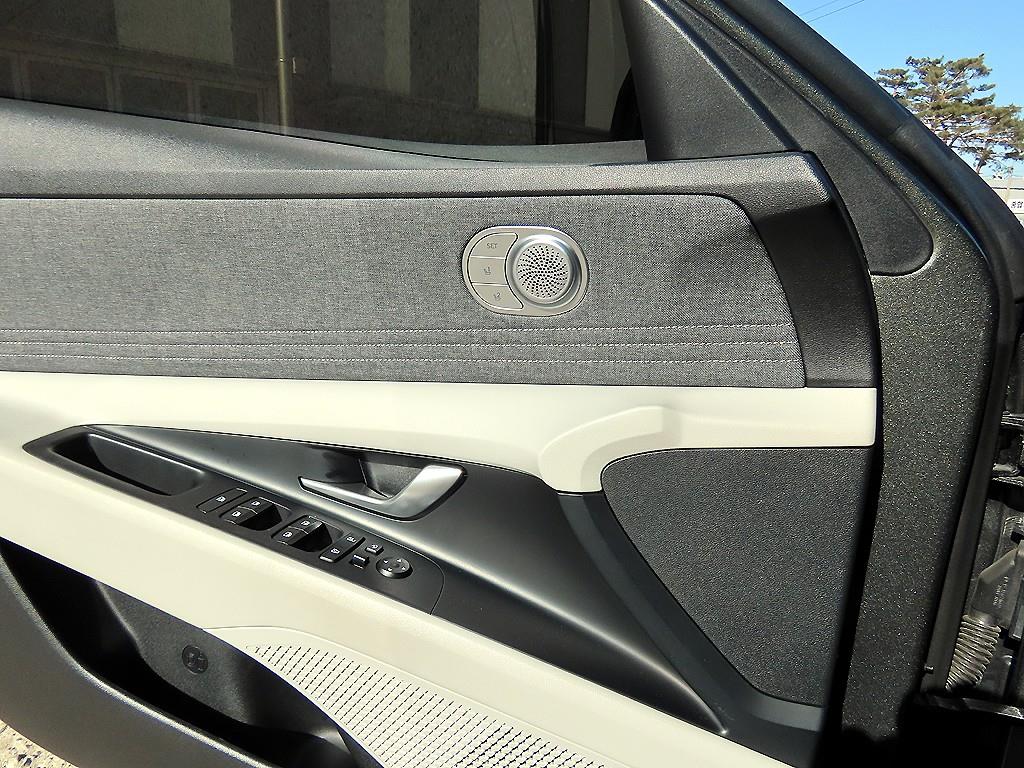 HYUNDAI Avante - Vista 11