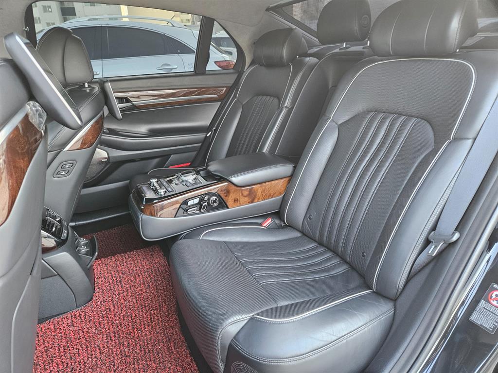 Genesis EQ900 2016 Negro - Importación desde Corea - HF Imports Iquique - Foto 16