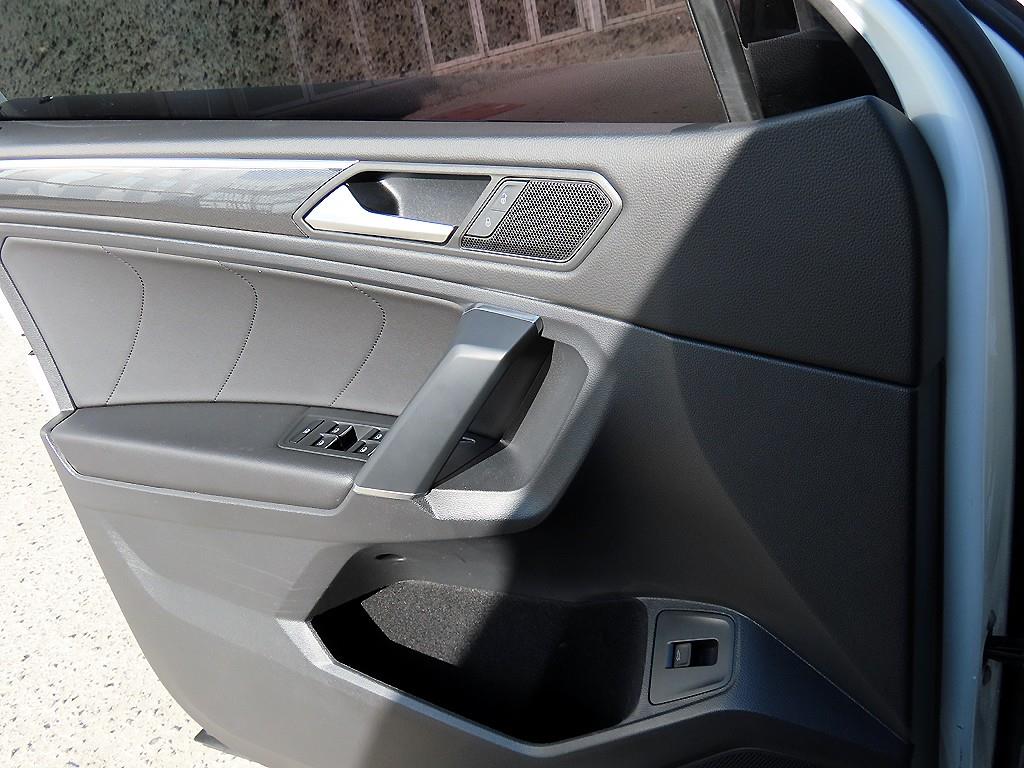Volkswagen Tiguan - Vista 12