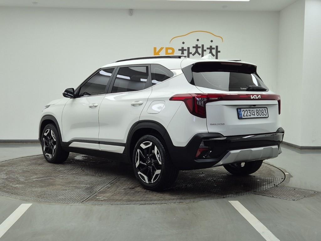 KIA Seltos - Vista 3