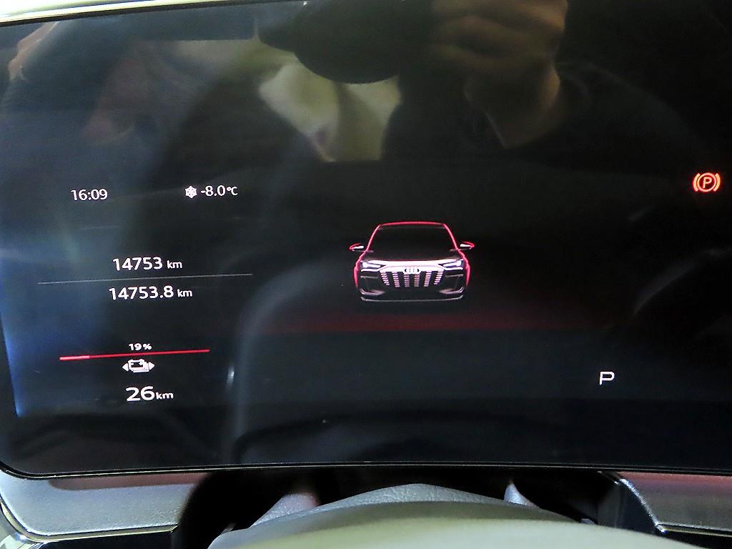 Audi Q6 e-tron - Vista 9