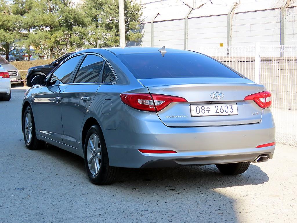 HYUNDAI Sonata - Vista 3