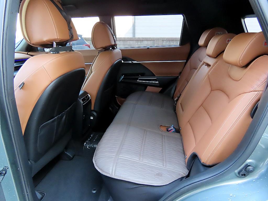 Ssangyong Torres - Vista 6