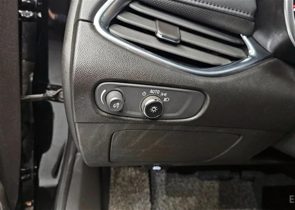 Chevrolet Malibu 2020 Negro - Importación desde Corea - HF Imports Iquique - Foto 17