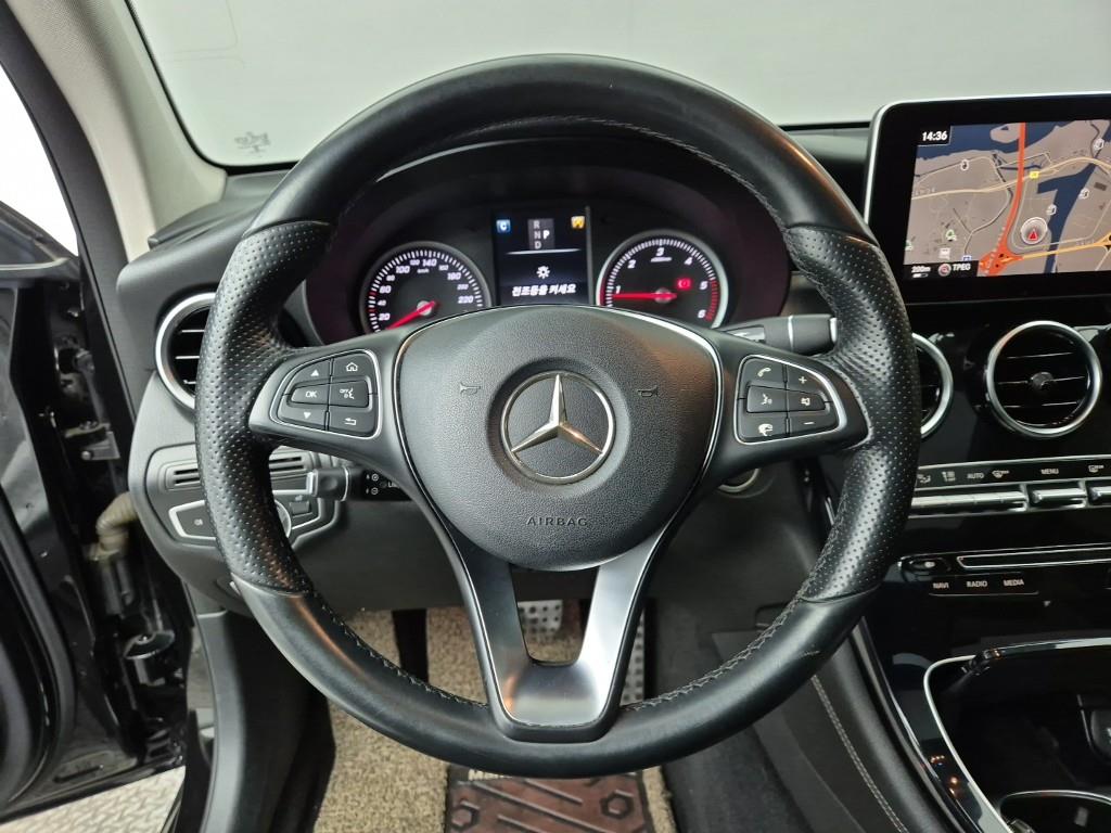 Mercedes Benz GLC Class - Vista 9