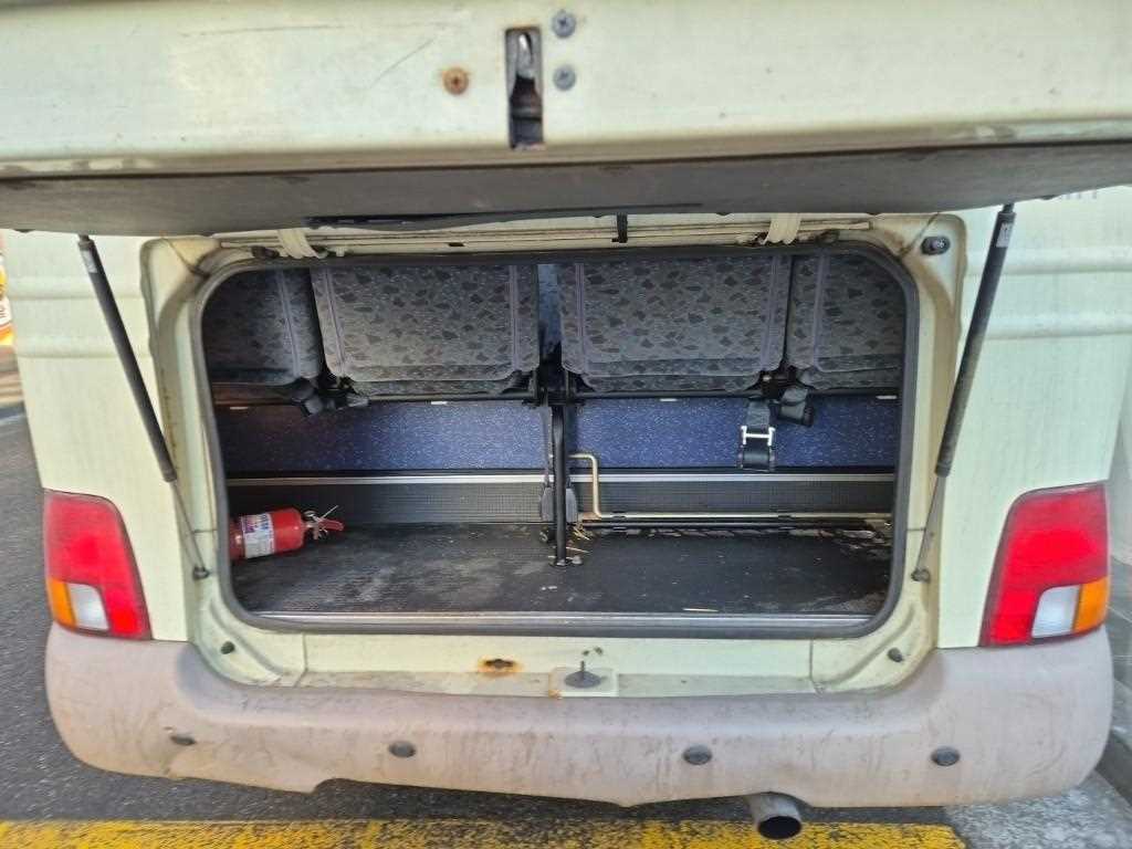 medium and large bus Hyundai bus 2013 Gris - Importación desde Corea - HF Imports Iquique - Foto 15