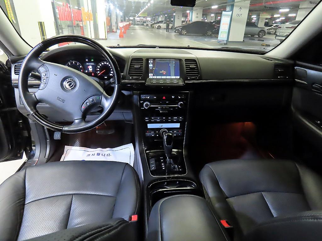 KIA Opirus - Vista 10