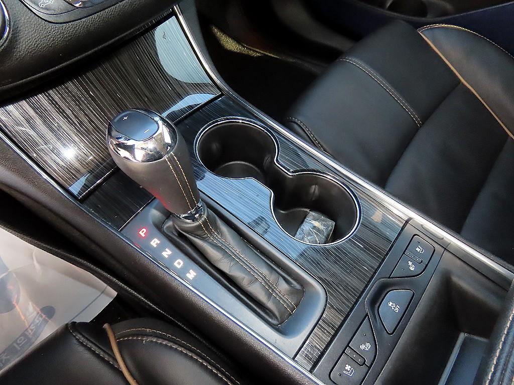 Chevrolet Impala - Vista 10