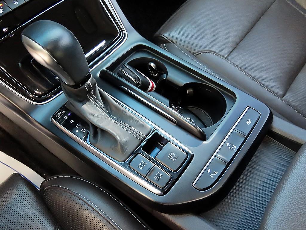 HYUNDAI Grandeur - Vista 11