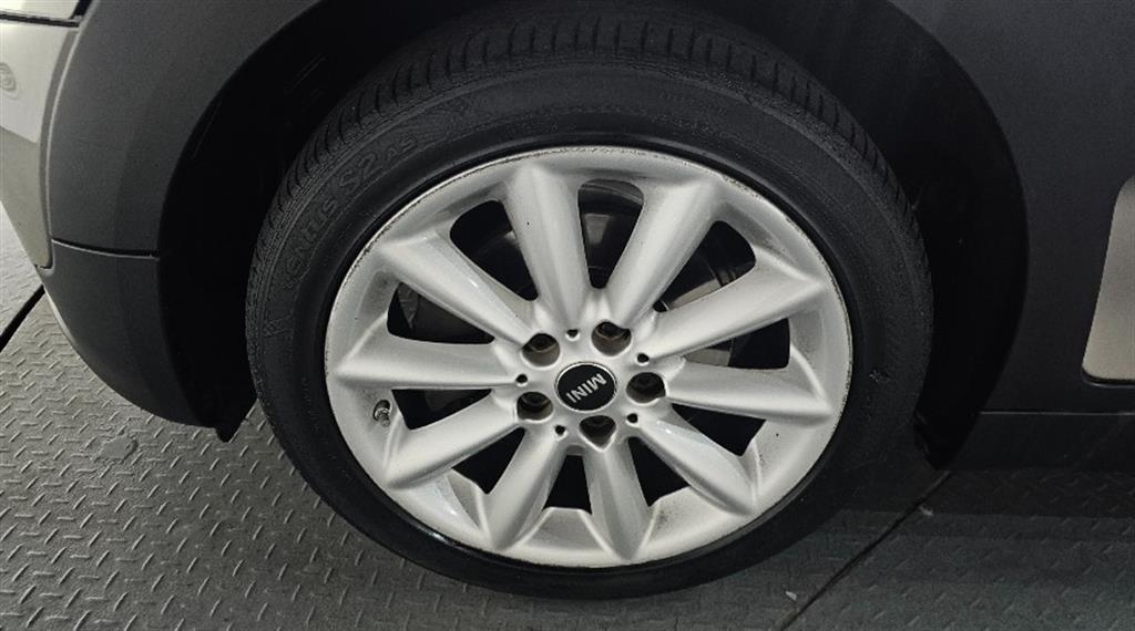 Mini Clubman - Vista 5