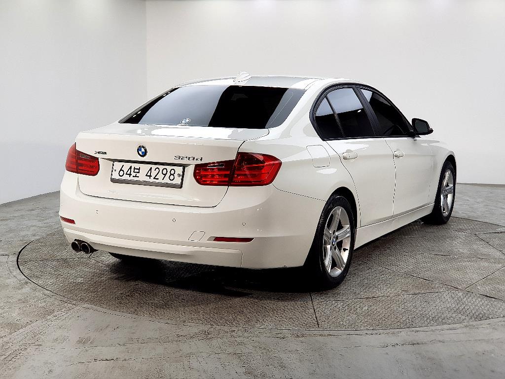 BMW 3 series - Vista 4