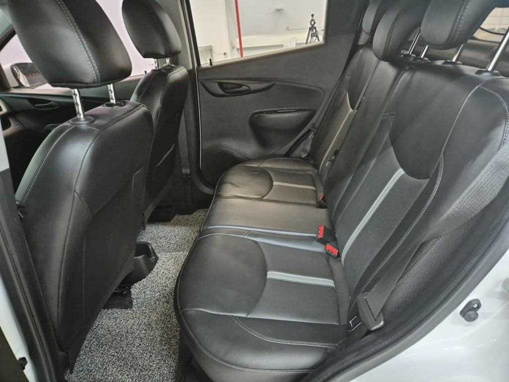 Chevrolet Spark - Vista 12