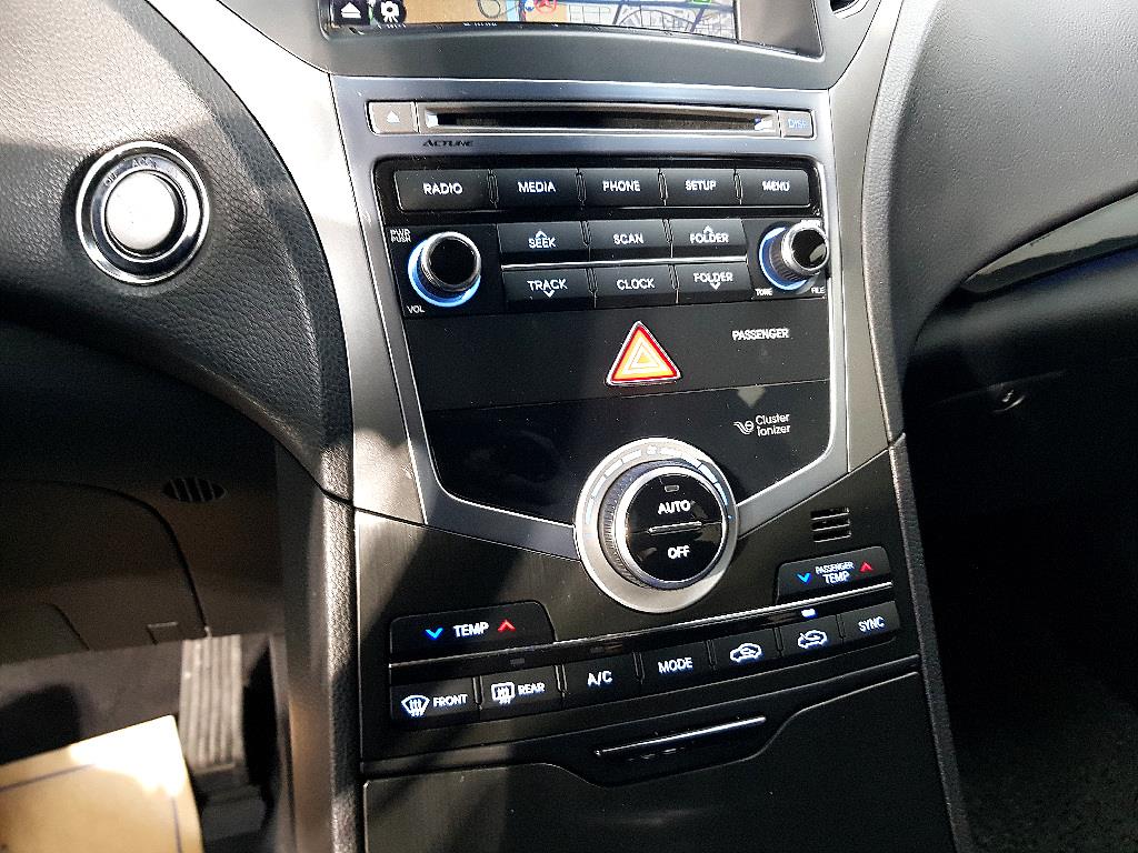 HYUNDAI Grandeur - Vista 12