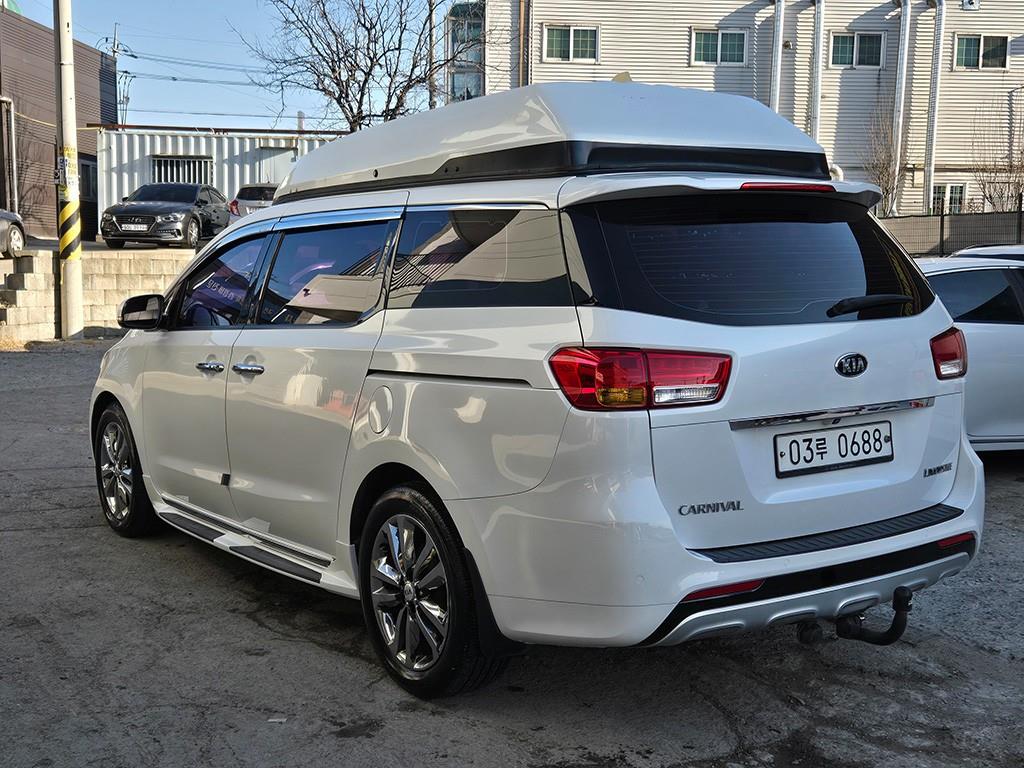 KIA Carnival - Vista 3