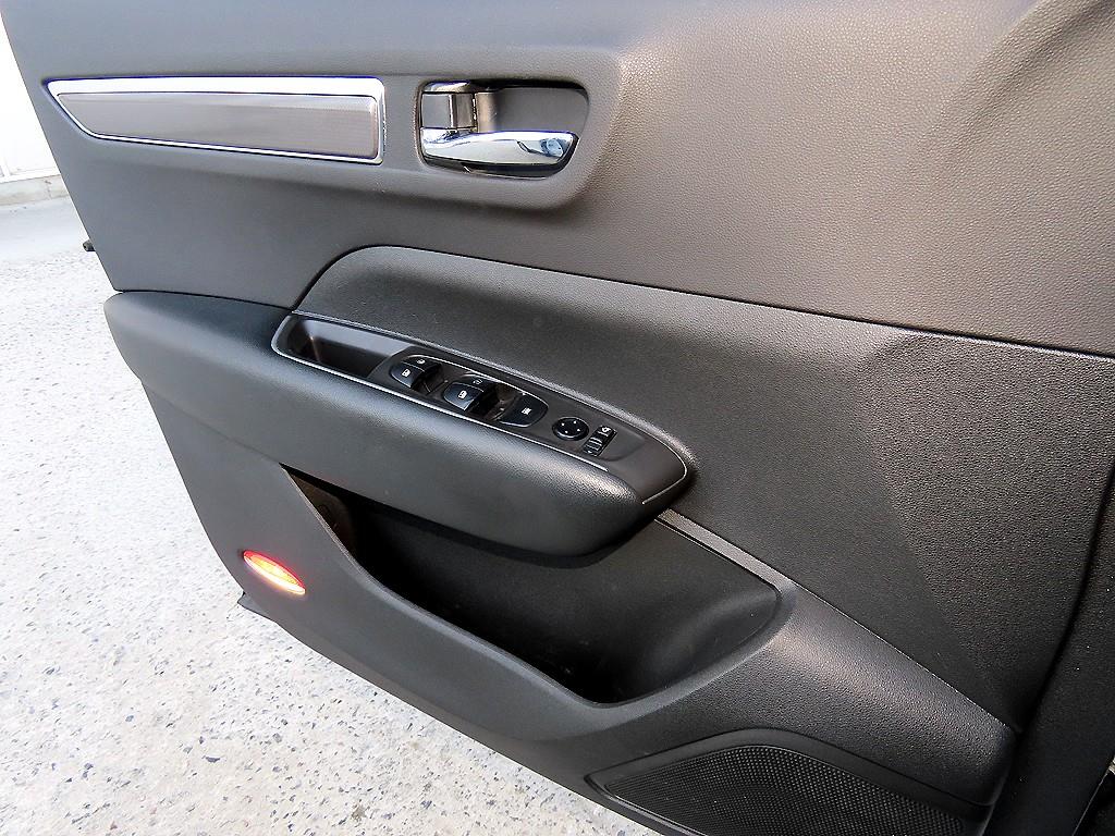 SAMSUNG QM6 - Vista 11