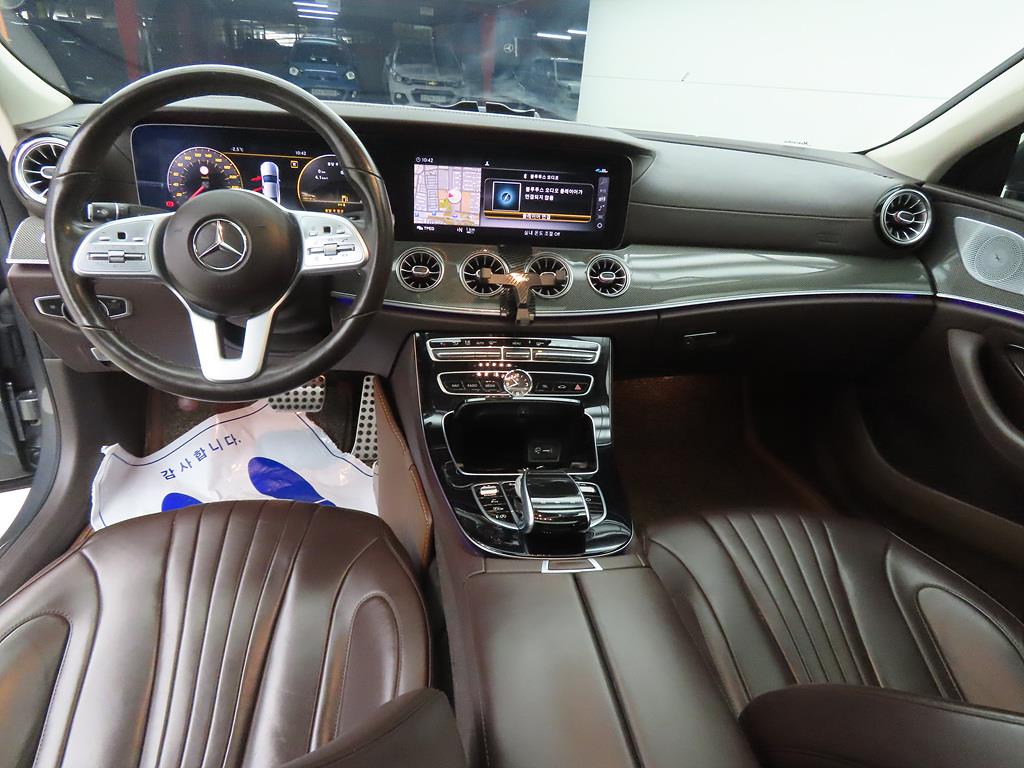 Mercedes Benz CLS Class - Vista 7