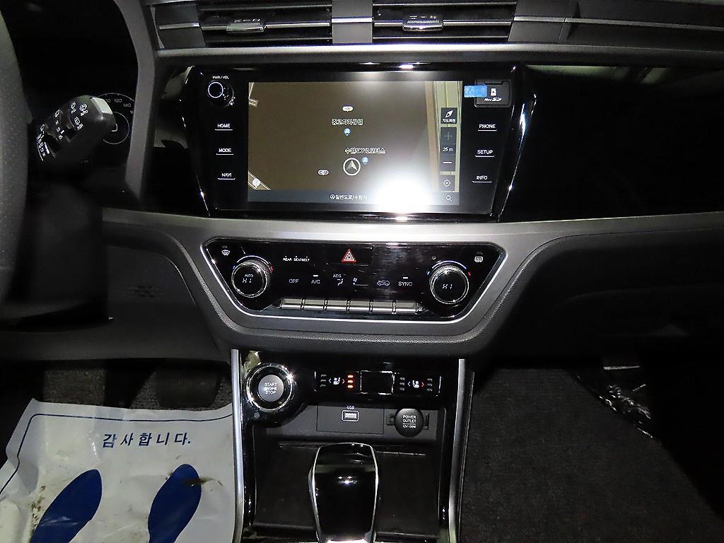 Ssangyong Korando - Vista 11