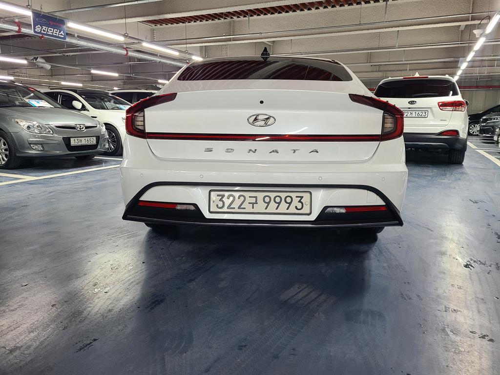 HYUNDAI Sonata - Vista 2